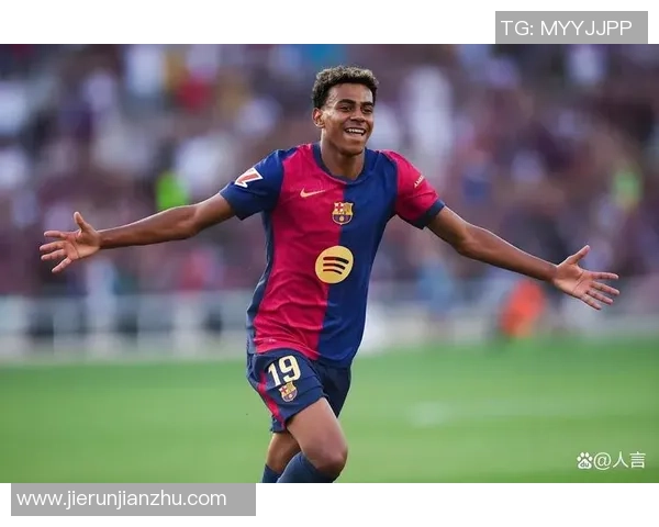 十大精彩球星耀斑彩：足球联赛巅峰之星